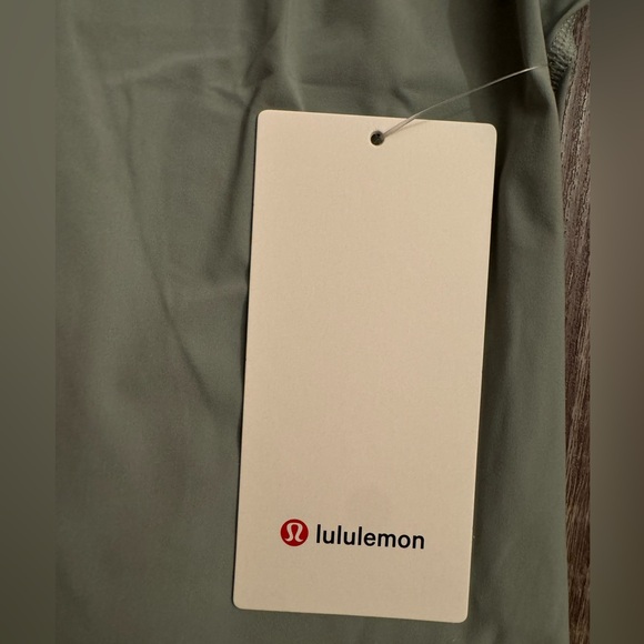 New with tags Lululemon sculpt cropped tank, size 6, green. Light green. PLMC. - Picture 4 of 10